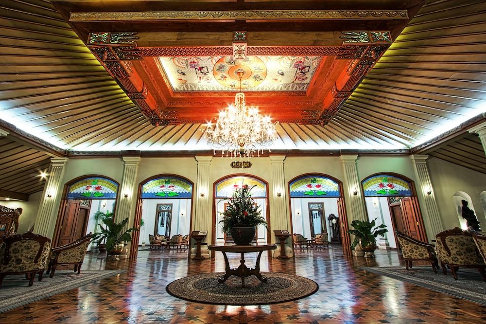 Kusuma Sahid Prince Hotel - Featured Image