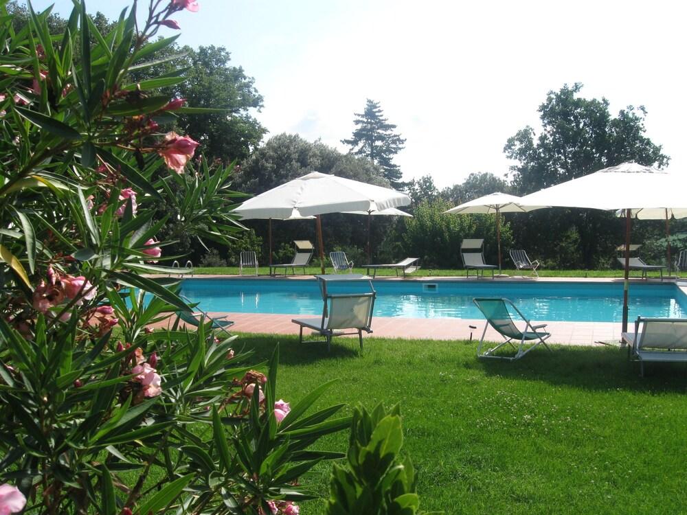 Country House Villa Poggiolo - Pool