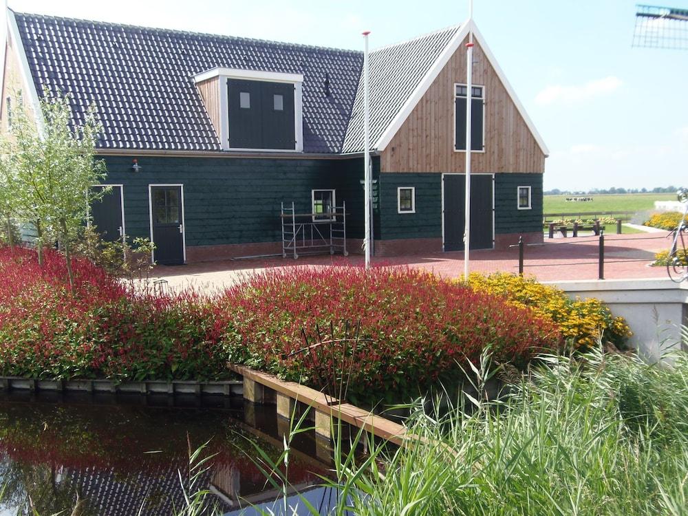 Spacious Holiday Home in Beemster near Windmill - Featured Image