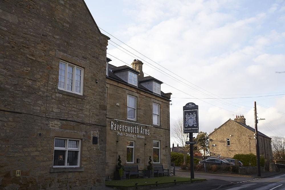 Ravensworth Arms Hotel by Greene King Inns - Exterior