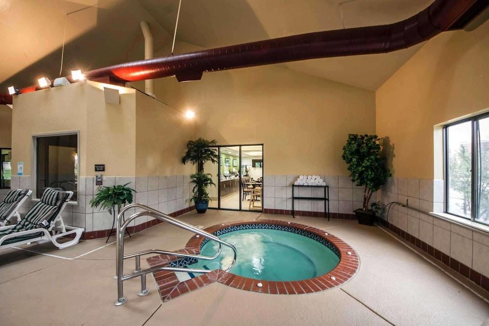 Sleep Inn & Suites Central/I-44 - Pool
