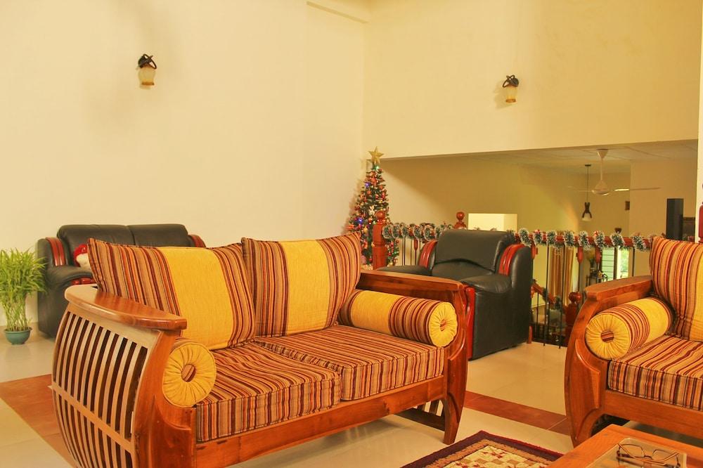 Kandy Guesthouse - Living Area