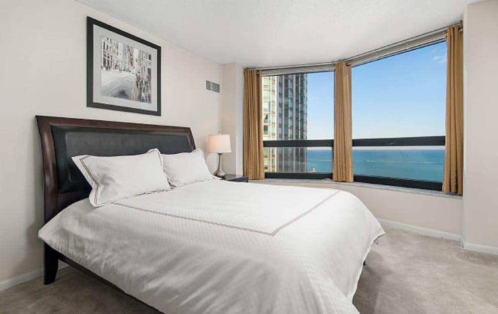 Luxury Suites At North Harbor Tower - Room