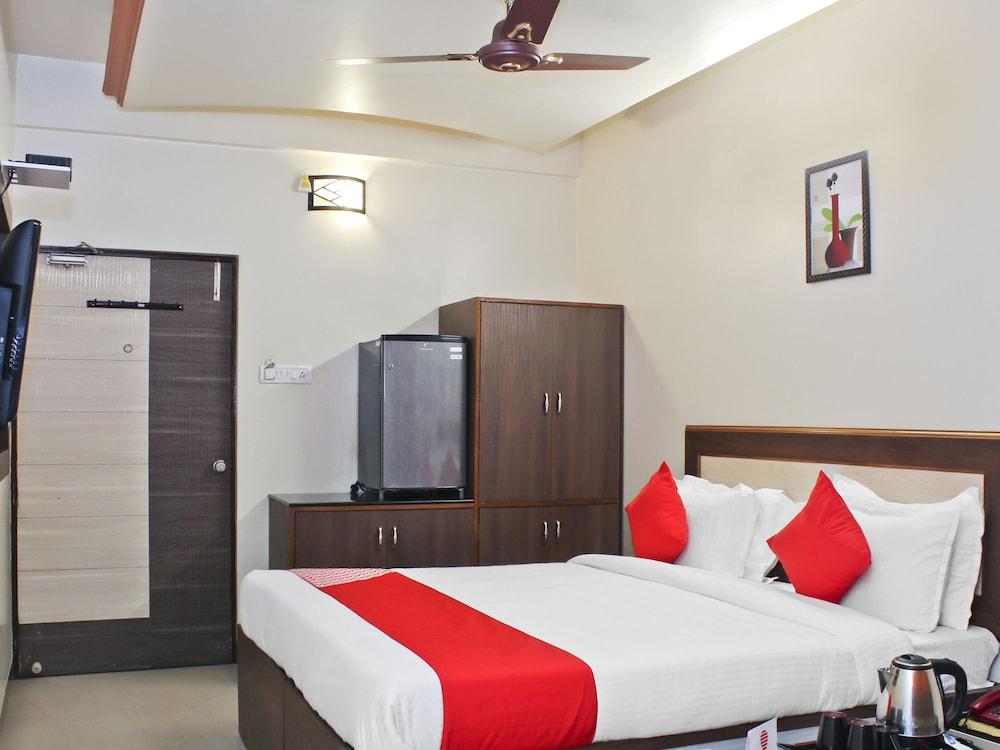 OYO 22792 Hotel Jayratna - Featured Image