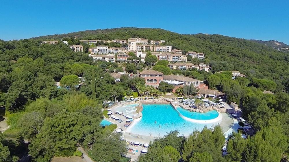 Résidence Pierre et Vacances les Restanques Du Golf de Saint Tropez - Aerial View