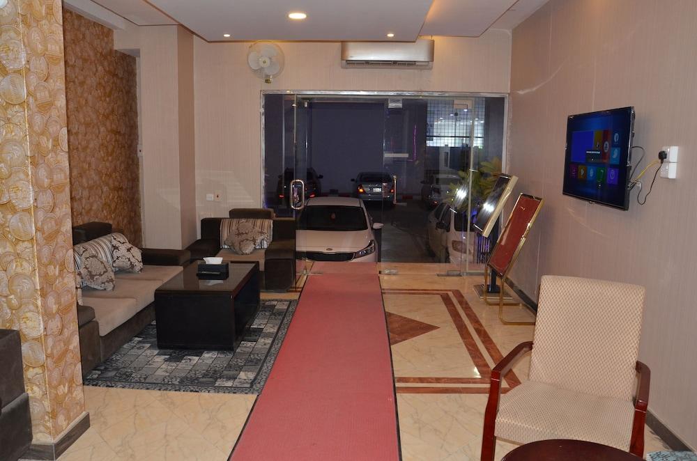 Hotel Wanasah for furnished Apartments - Reception Hall
