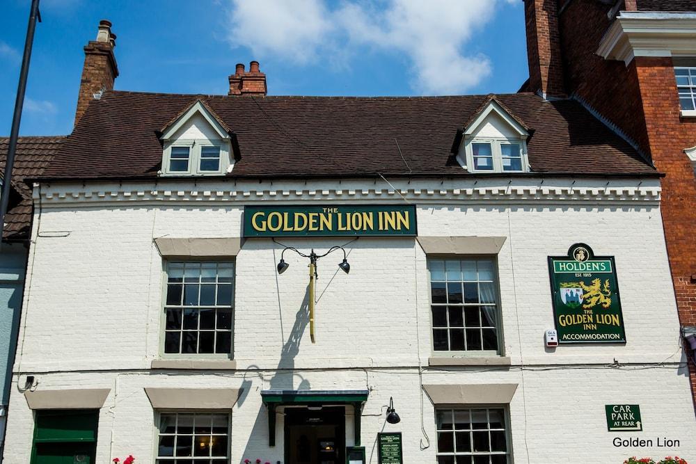 The Golden Lion Inn - Exterior