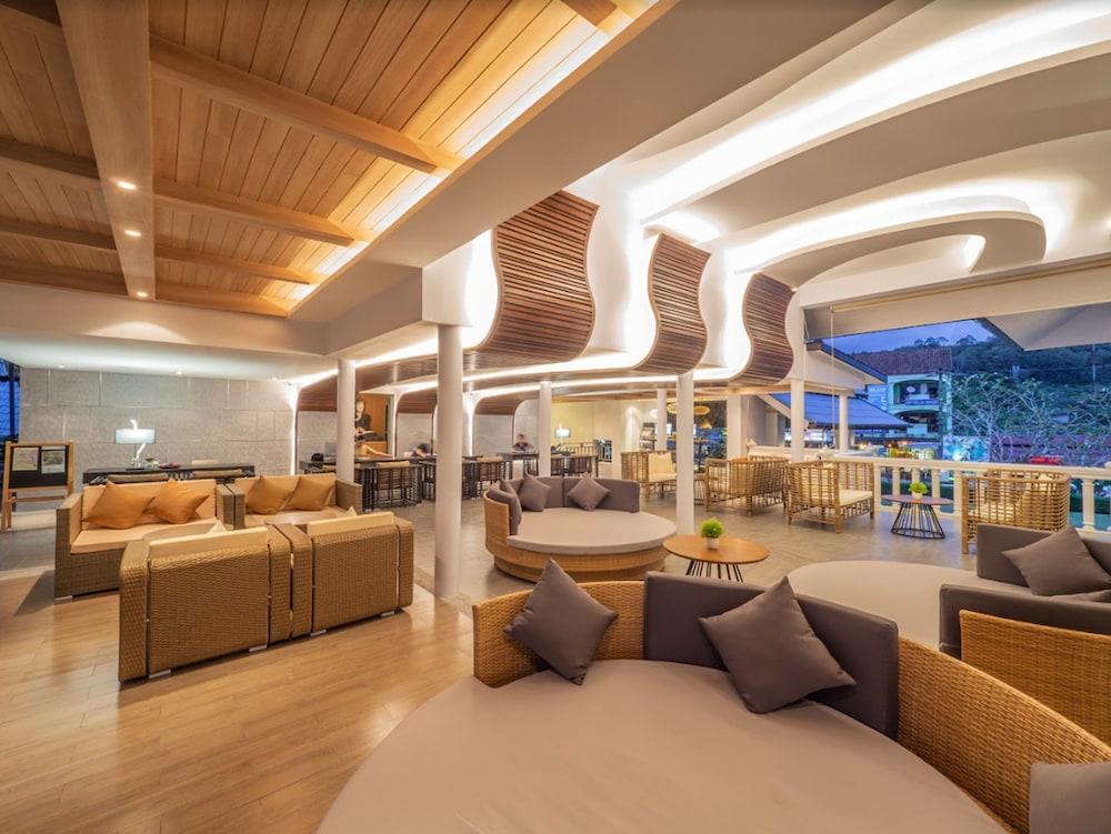 Khaolak Emerald Surf Beach Resort and Spa - Lobby Sitting Area