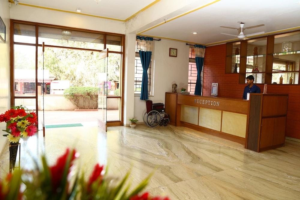 Hotel Durvankur - Reception Hall