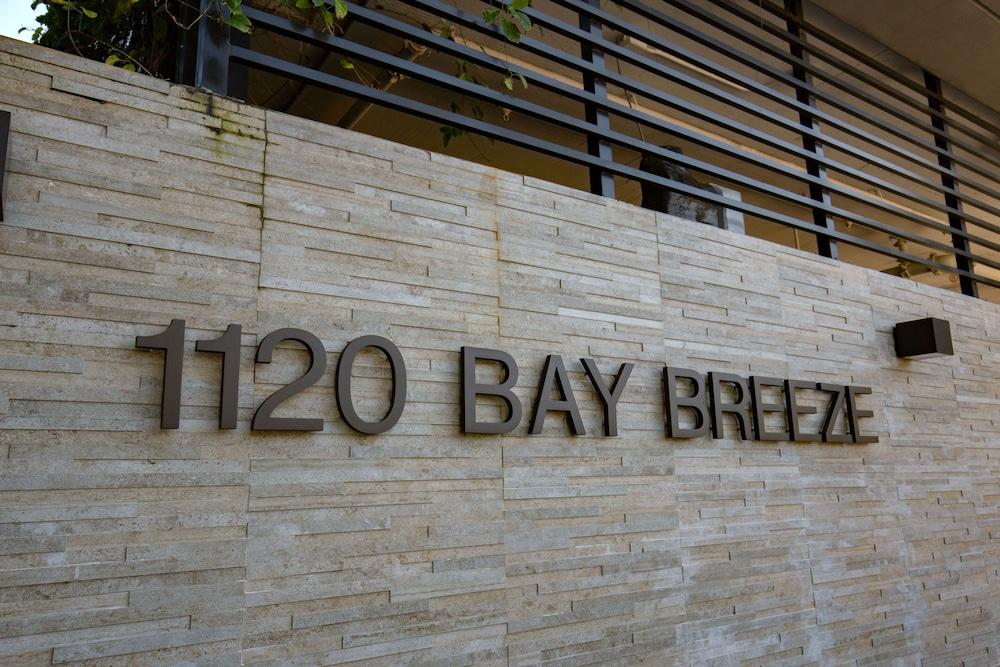Moderno Residences by Bay Breeze - Exterior detail