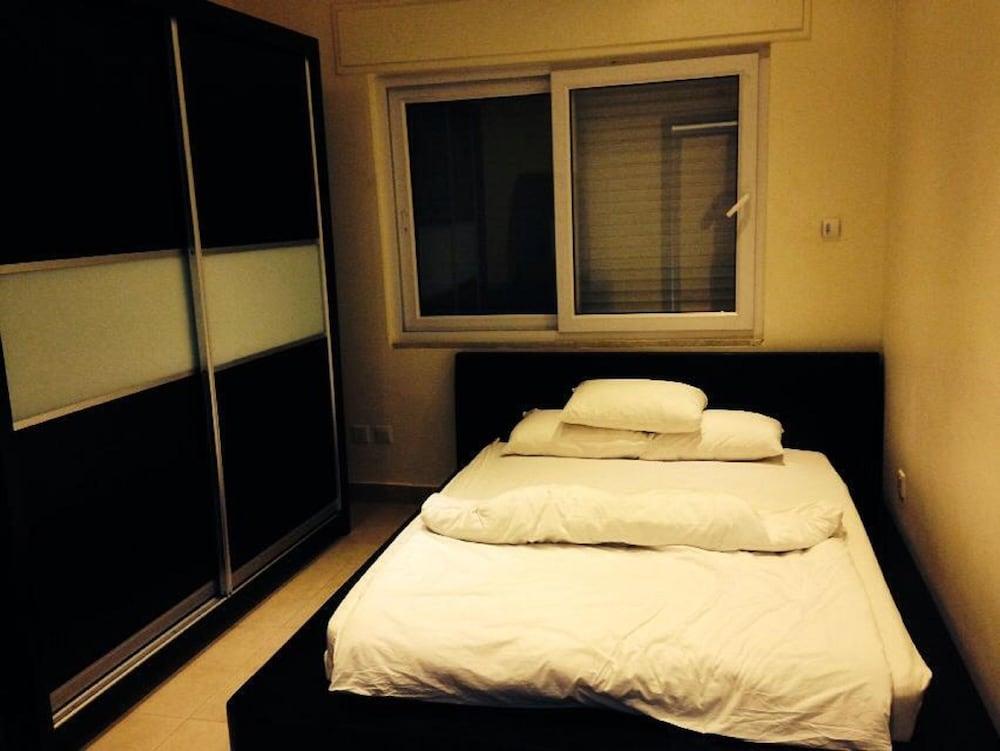 Lijam Hotel Apartments - Room