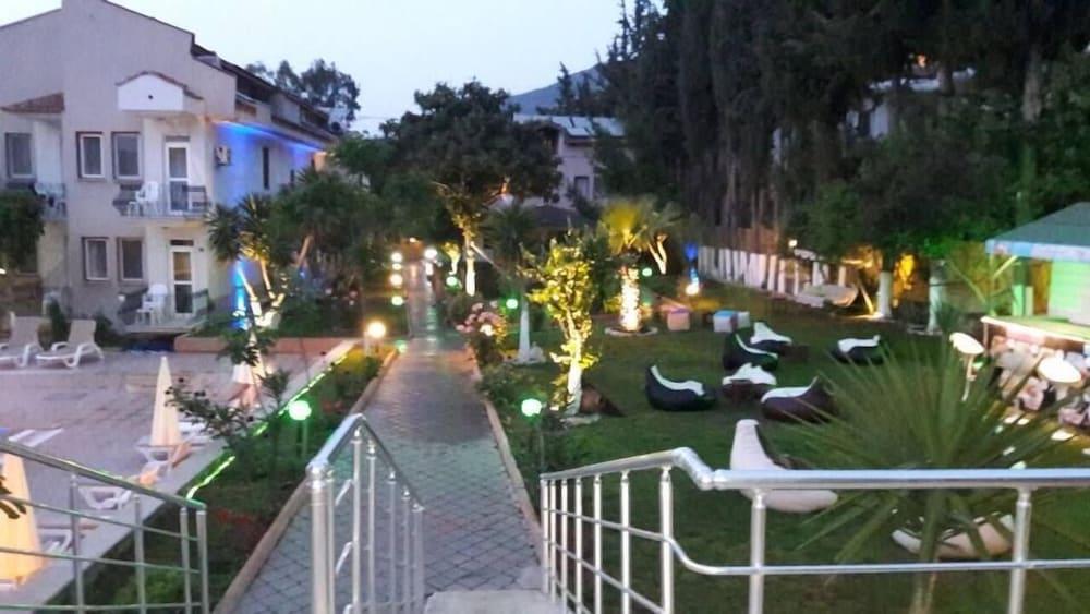 Yunus Hotel Oludeniz - Natural Pool