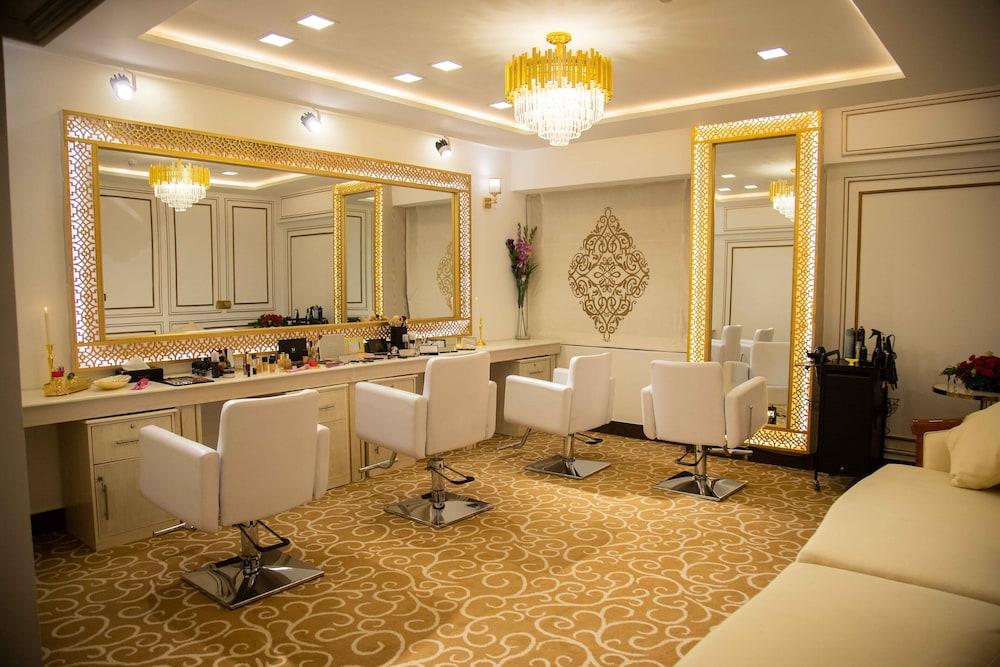 Royal Swiss Lahore - Treatment Room