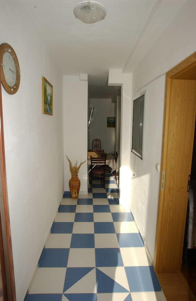 MM Kovacevic Apartments - Room