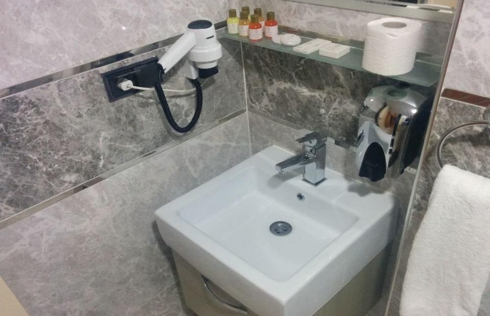 Basoglu Bulancak Otel - Bathroom