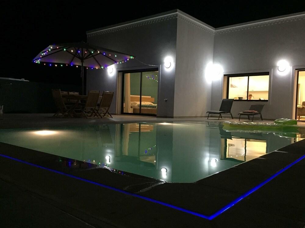 Villa Avec piscine privee - Outdoor Pool