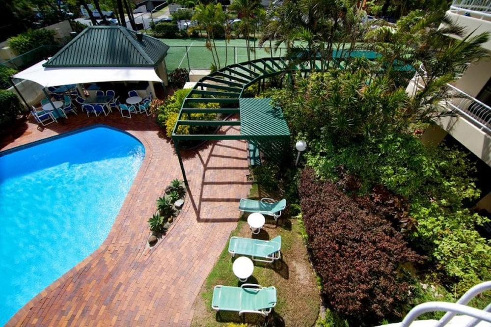 Capricornia Apartments - Outdoor Pool