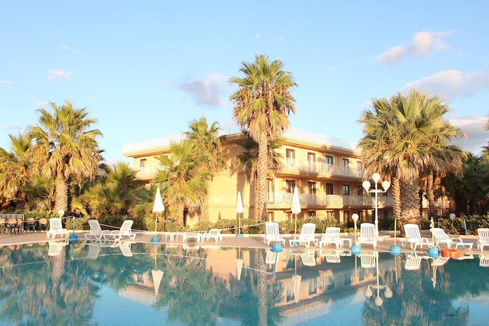 Dioscuri Bay Palace Hotel - Outdoor Pool
