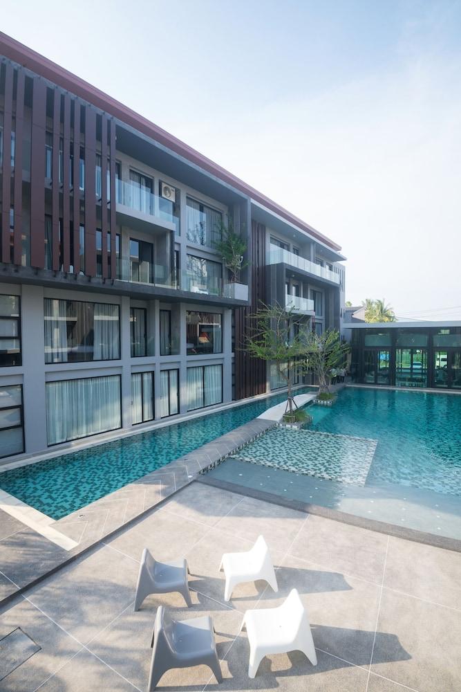 Maya Phuket Airport Hotel - Outdoor Pool