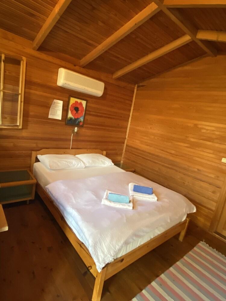 Montenegro Motel - Room