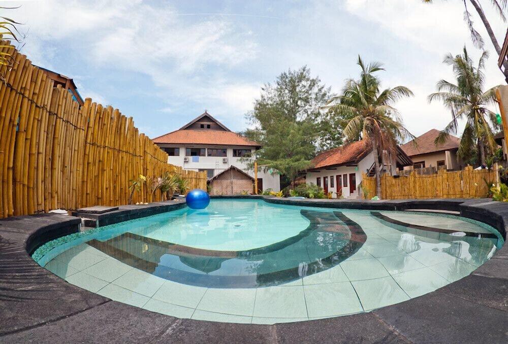 Lutwala Dive and Bungalows - Outdoor Pool