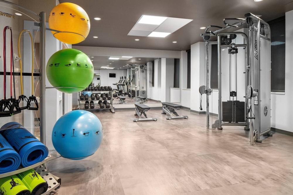 Courtyard by Marriott Edmonton Downtown - Fitness Facility