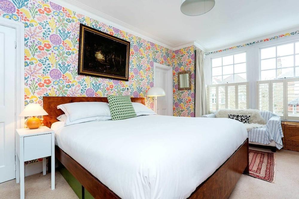 Veeve - Twickenham Comfort - Room