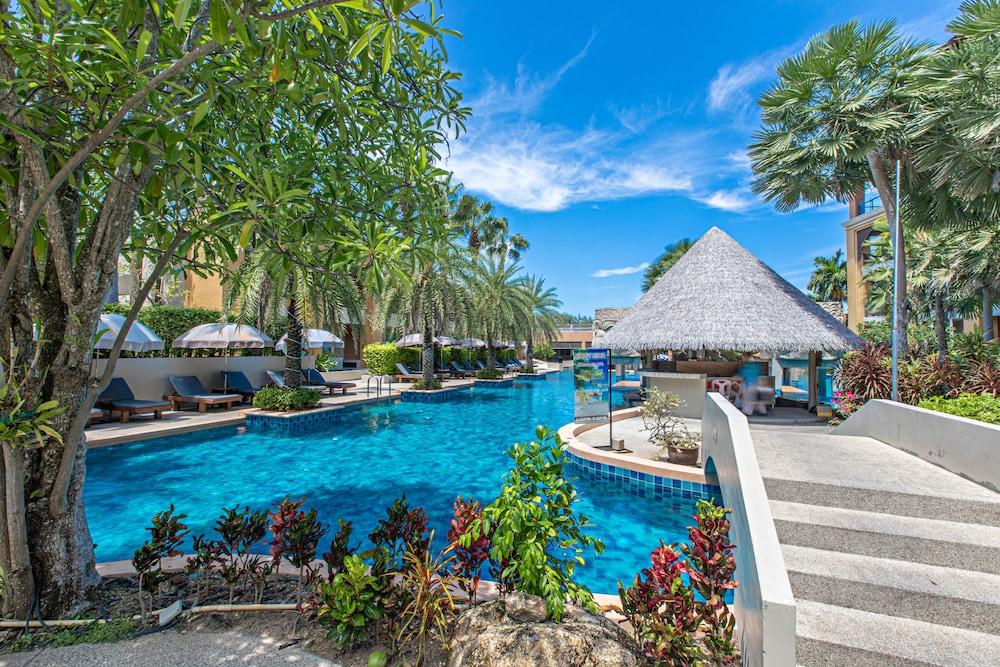 Rawai Palm Beach Resort - Outdoor Pool