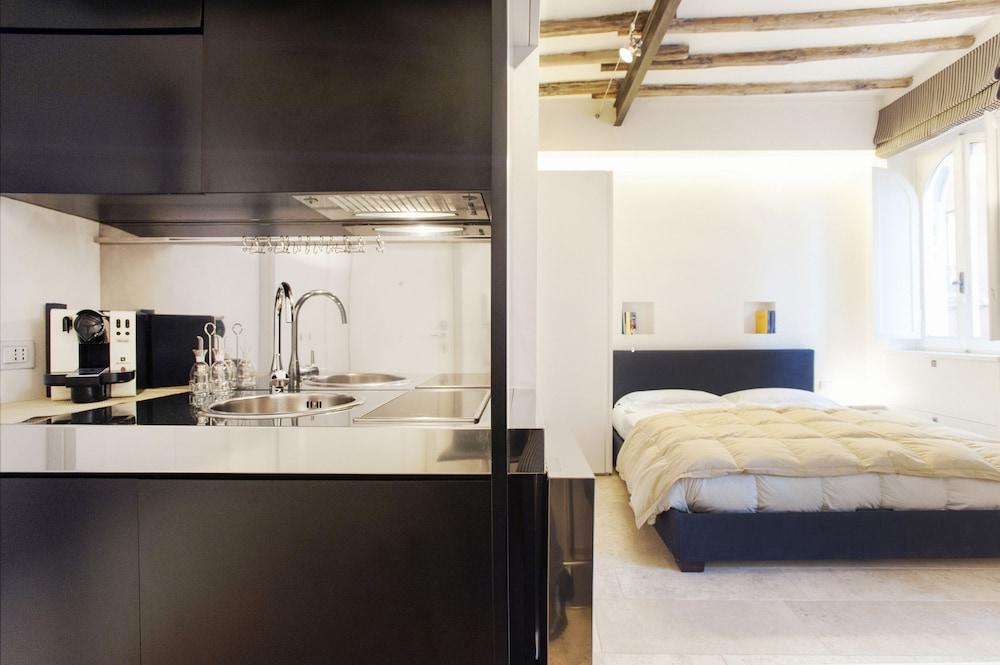 Oro - WR Apartments near Castel Sant'Angelo - Room