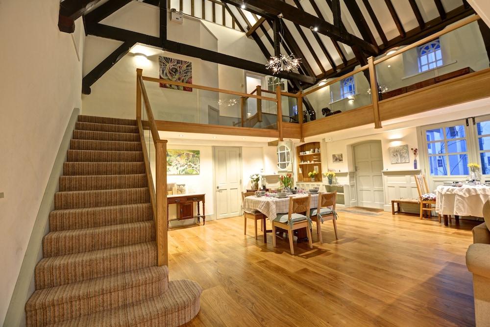 Grosmont House B&B - Featured Image