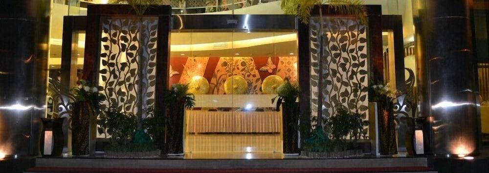 Ros-In Hotel Yogyakarta - Reception