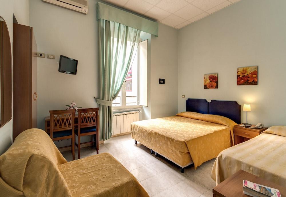Salandra Roma Suite - Room