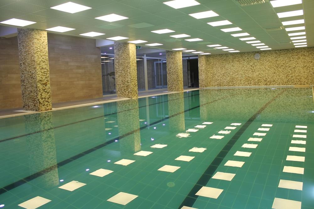 Grand Ali'n Hotel Turhal - Indoor Pool