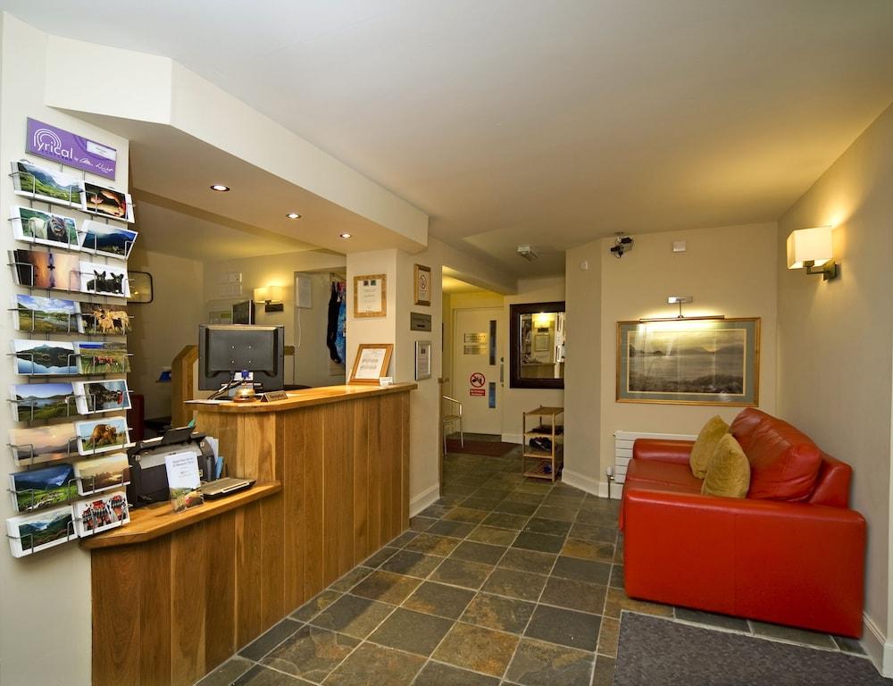 Holly Tree Hotel, Swimming Pool & Hot Tub - Check-in/Check-out Kiosk