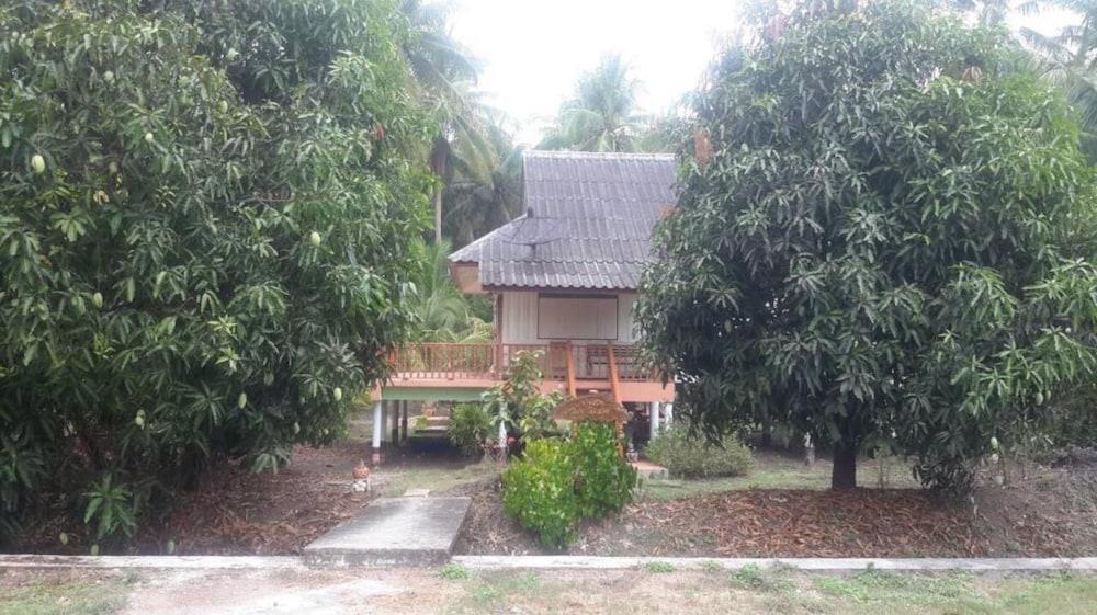 Baan Suan Nuchliang Homestay - Exterior
