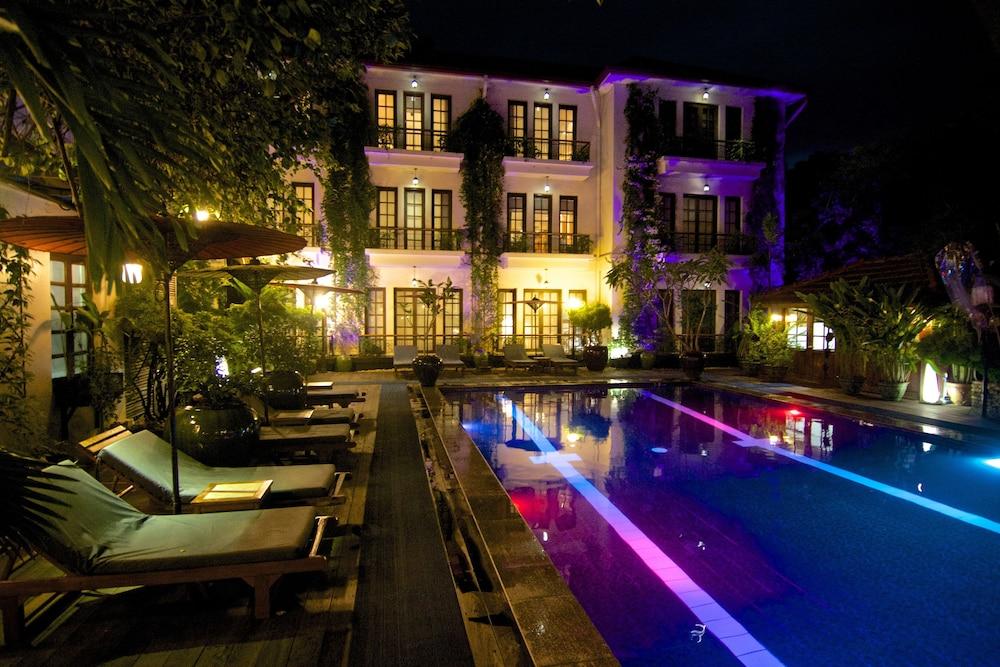 Savoy Hotel Yangon - Outdoor Pool