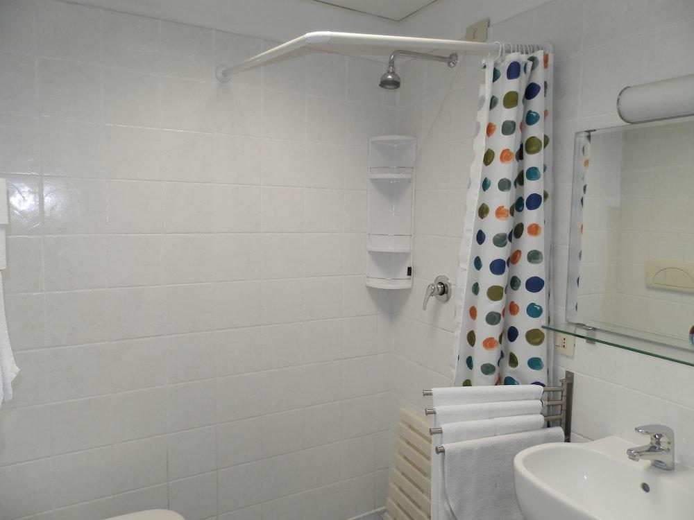 Residence Victoria - Bathroom