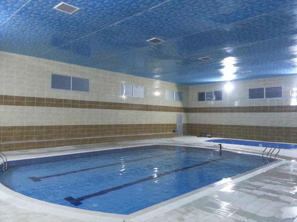 كارالي كباليكالاري فو أوتل تيسيسليري - Indoor Pool