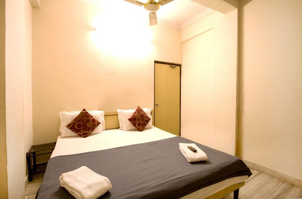 Hotel Rinn Residency Jubilee Hills - Room