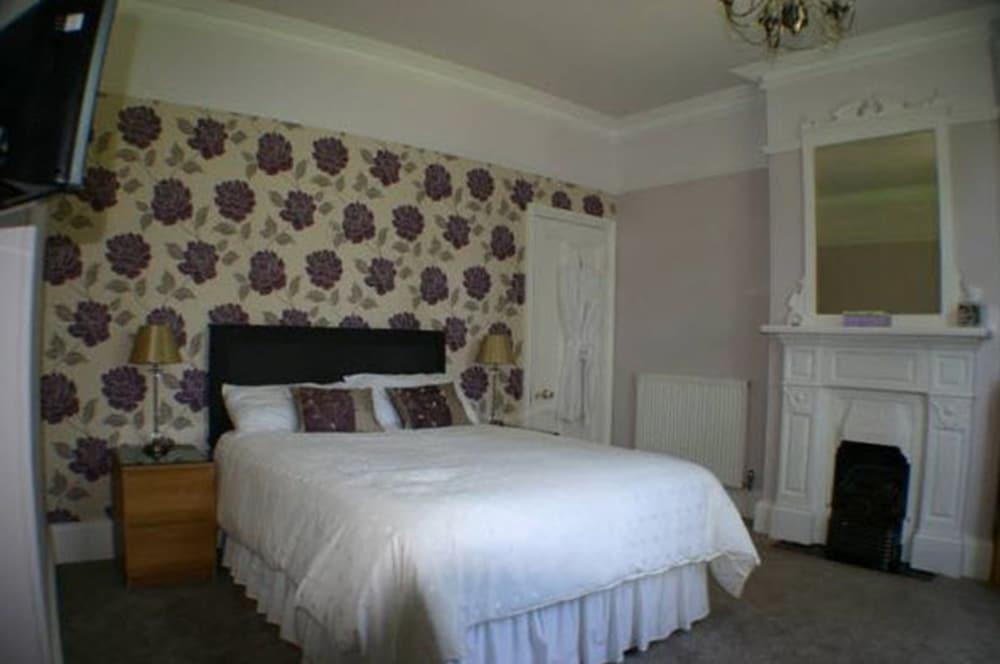 Glenlyon Bed and Breakfast - Room