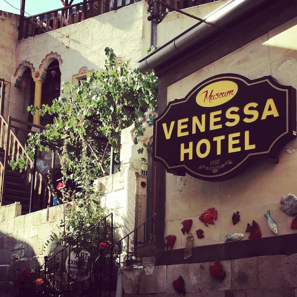 Venessa Hotel - Featured Image