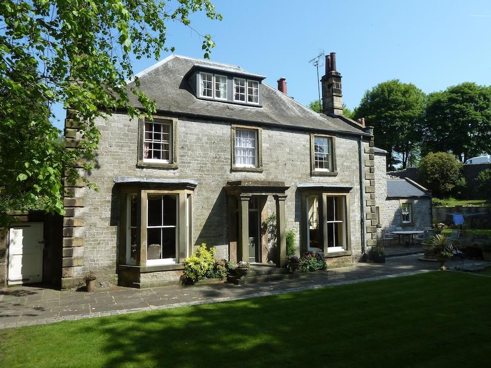 The Old Vicarage B&B - Featured Image