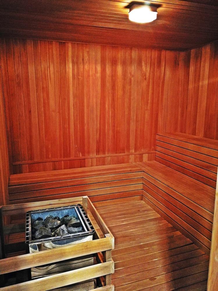 OwnAstay Vista Suite Residences Genting - Sauna