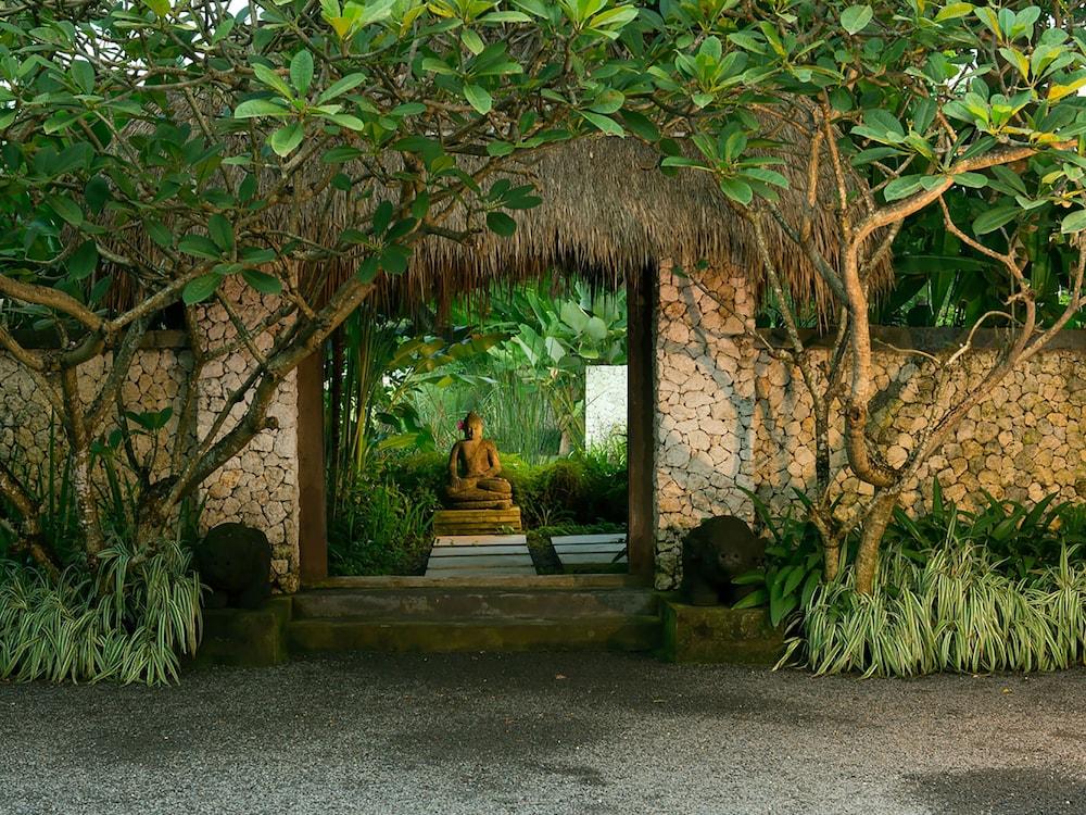 Villa Samadhana - Interior Entrance