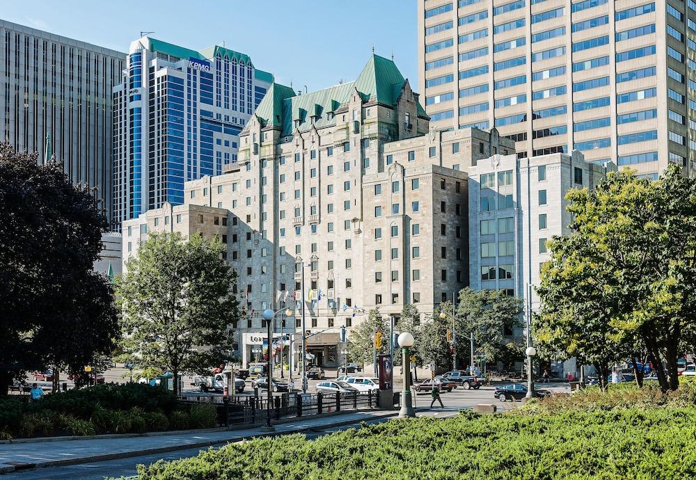 Lord Elgin Hotel - Featured Image
