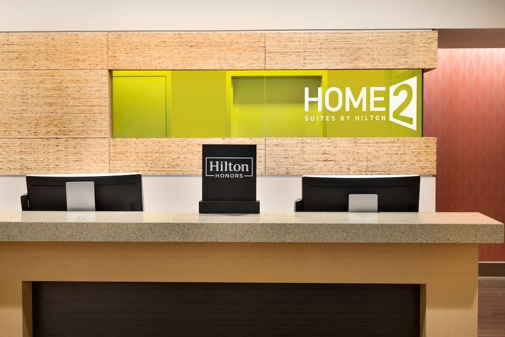 Home2 Suites by Hilton Fort Collins - Reception