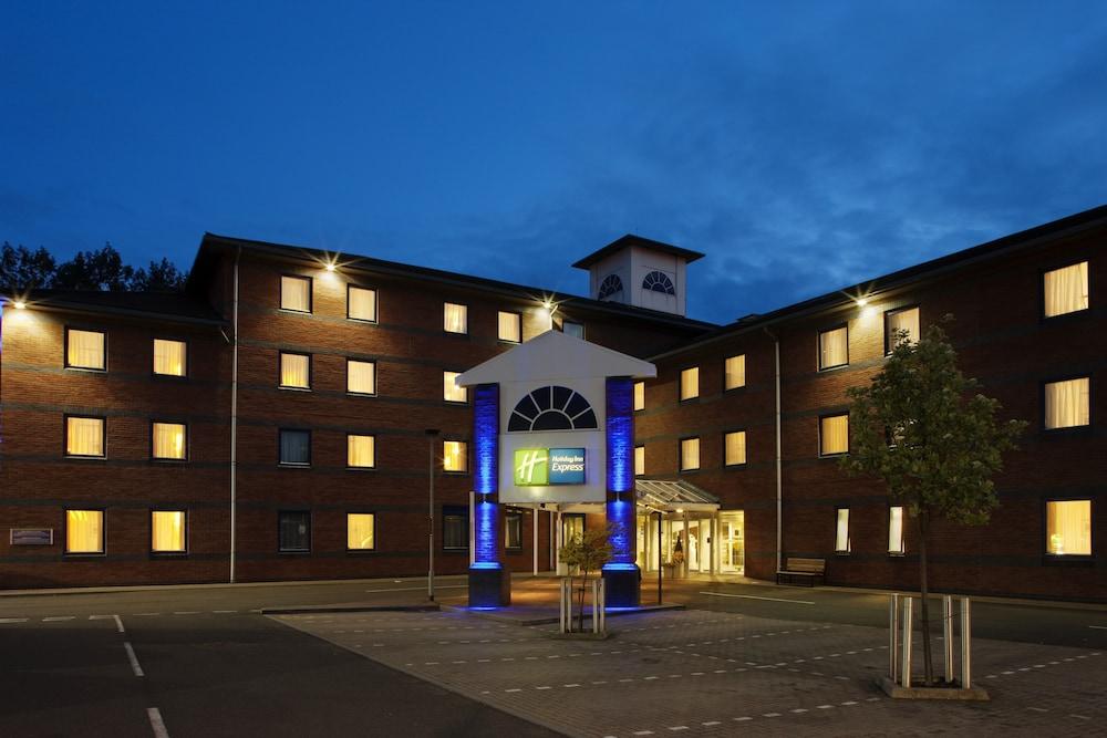 Holiday Inn Express Droitwich Spa, an IHG Hotel - Exterior
