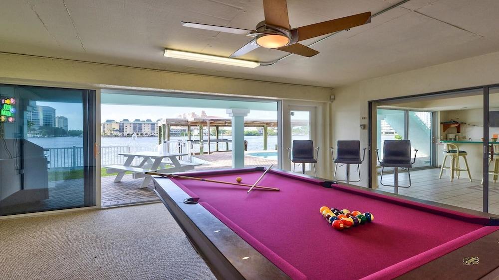 Canal Grande Waterfront 6 Bedroom Holiday Home by Naples Florida - Billiards