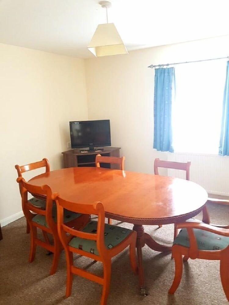Ingoldale House - In-Room Dining
