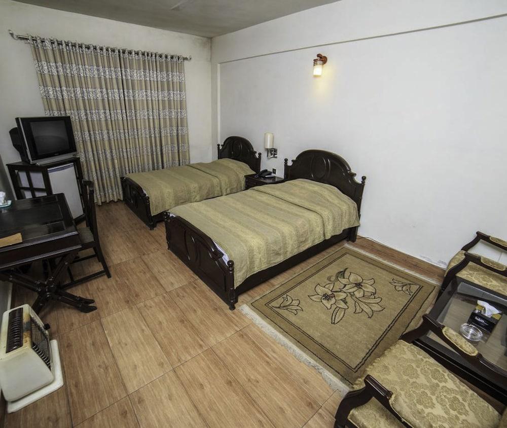 Shelton Hotel Rawalpindi - Room